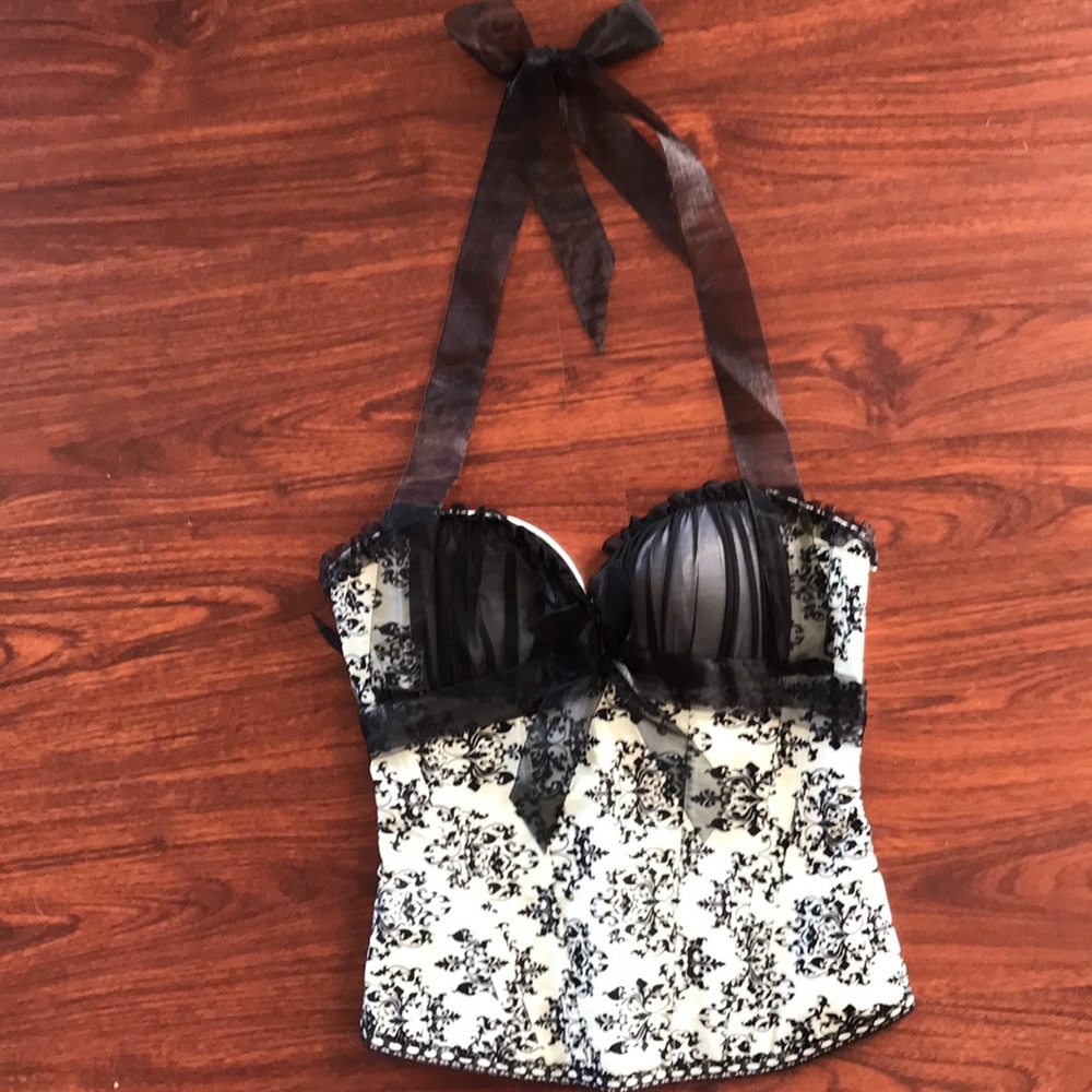 Vaacador corset XL. Never been worn.